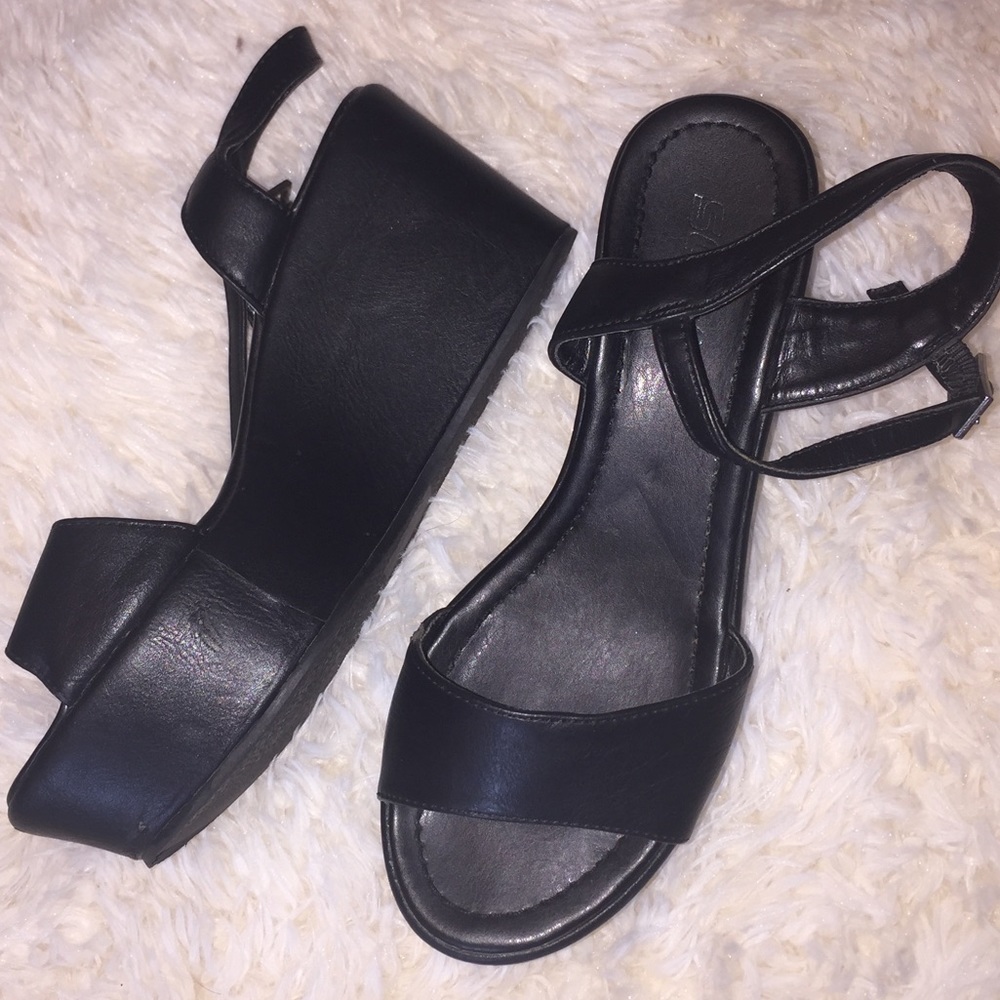 Black Soda Platform Sandals sz 5.5